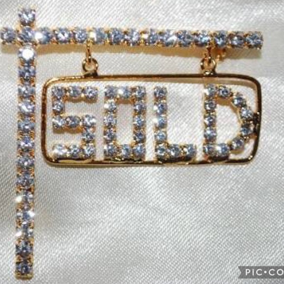 *SOLD*. Hot Pink Double Padded Push up Bra 36B - Picture 2 of 6